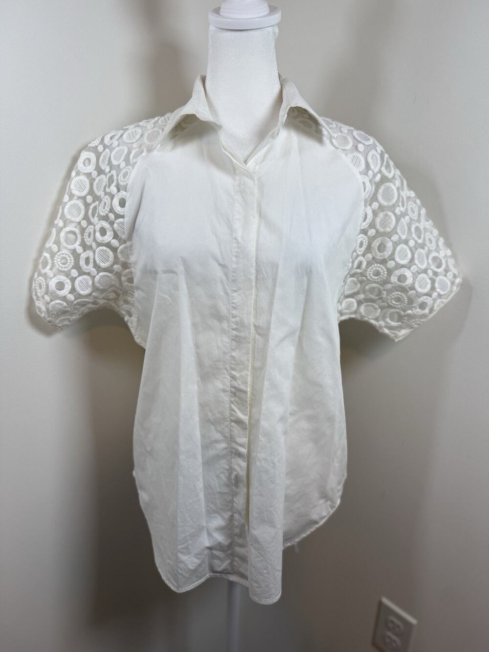 Tia Cibani Women’s Top Blouse Size 4 White Eyelet Short Sleeve 100% Cotton Boho